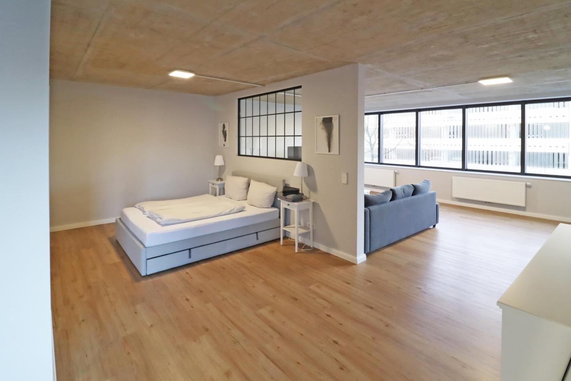 Apartment Air 16