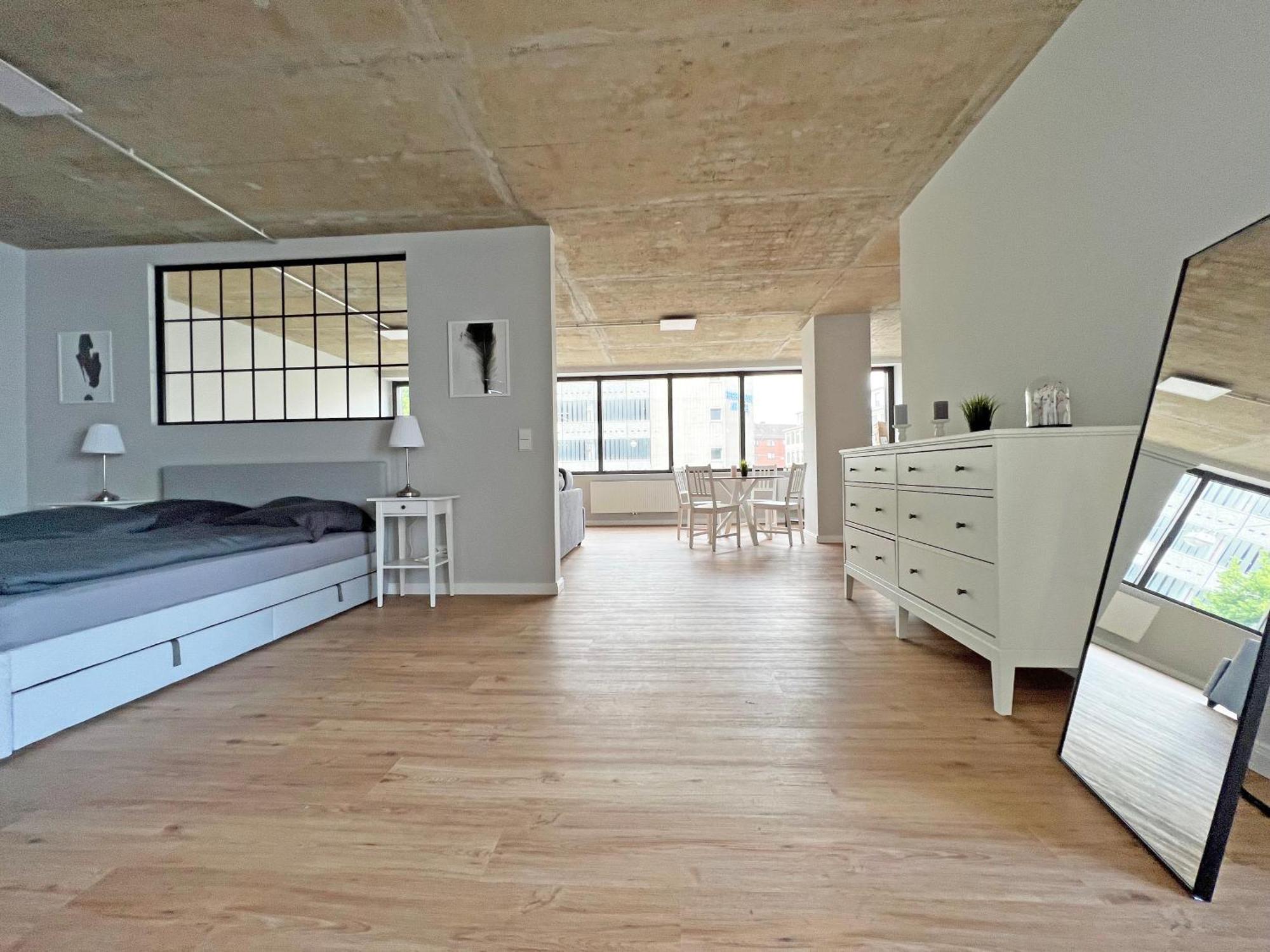 Apartment Air 16
